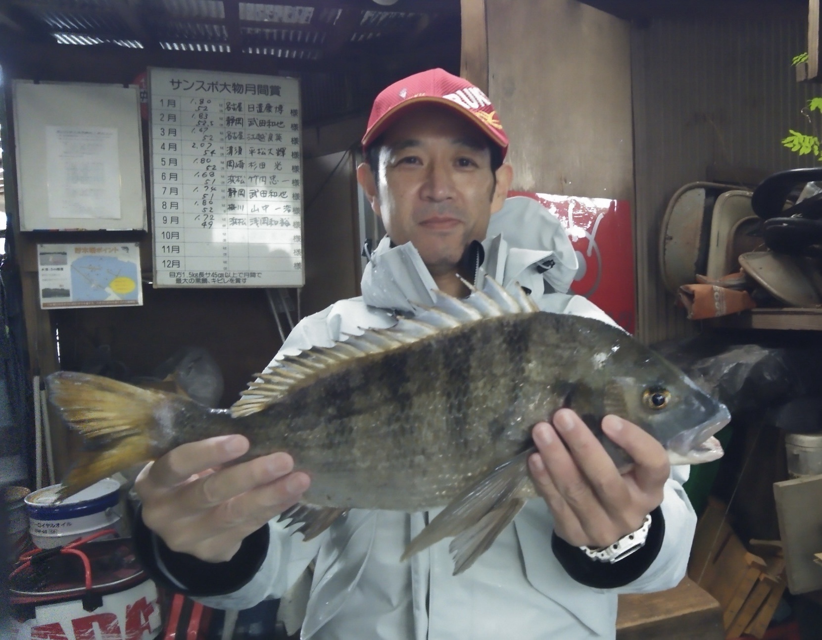 貯木場で久しぶりに年無しが釣れた*\(^o^)/*サムネイル
