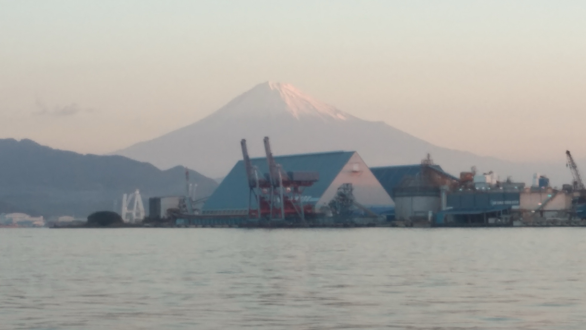 水温低下で喰い渋くなっています(＞人＜;)サムネイル