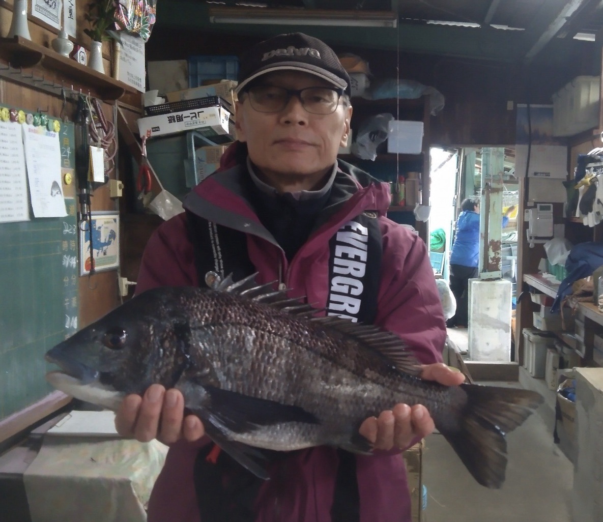 折戸で大釣り、年無しも釣れた(((o(*ﾟ▽ﾟ*)o)))♡サムネイル